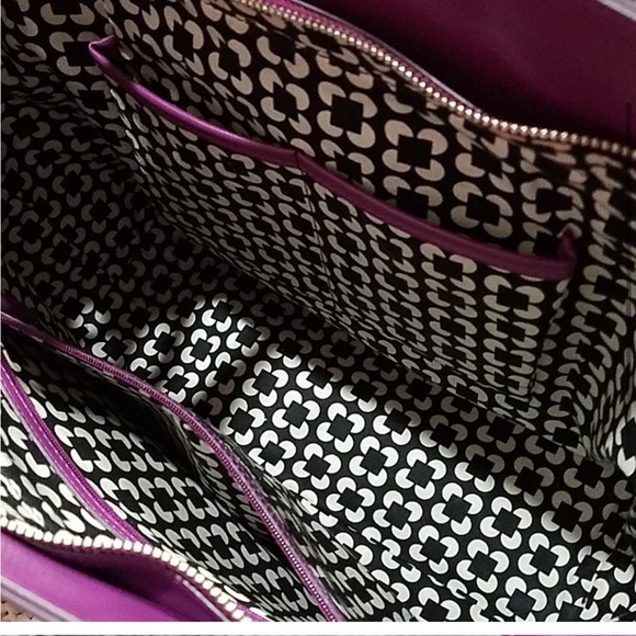 Elegant Vera Bradley Leather Handbag - Picture 4 of 5